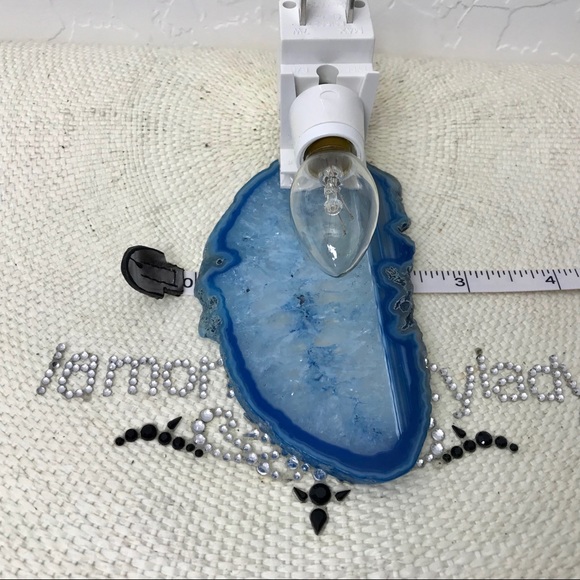 Night Light AGATE Geode Slice Turquoise & White - Picture 7 of 8